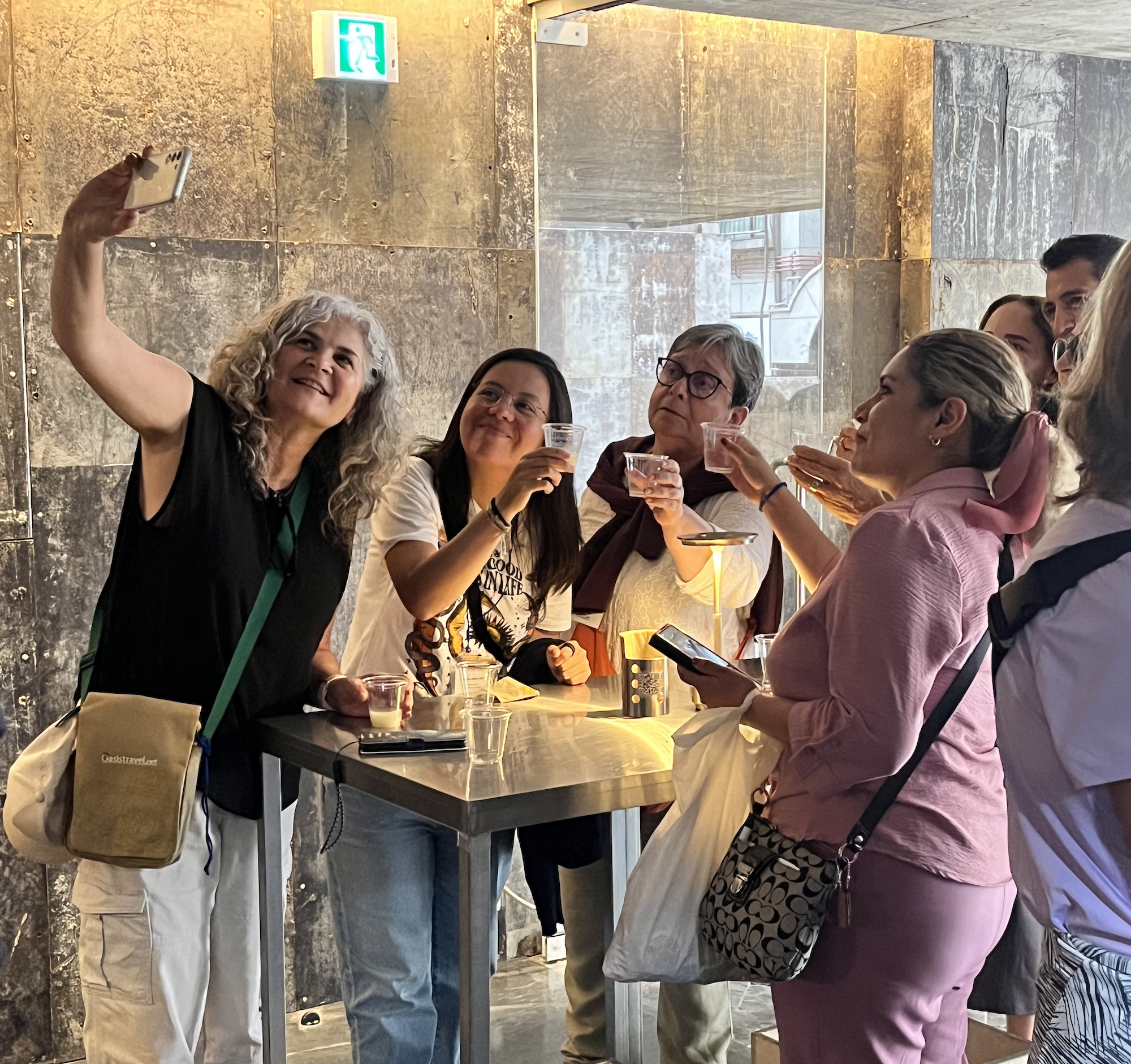 Seoul: Korean Craft Makgeolli Brewery Tour & Tasting Experience image