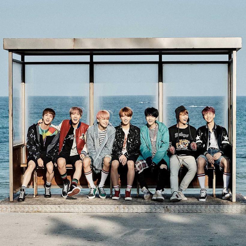 Gangwon: BTS filming beach tour : BTS bus stop & Winter Package (비노출) image_3