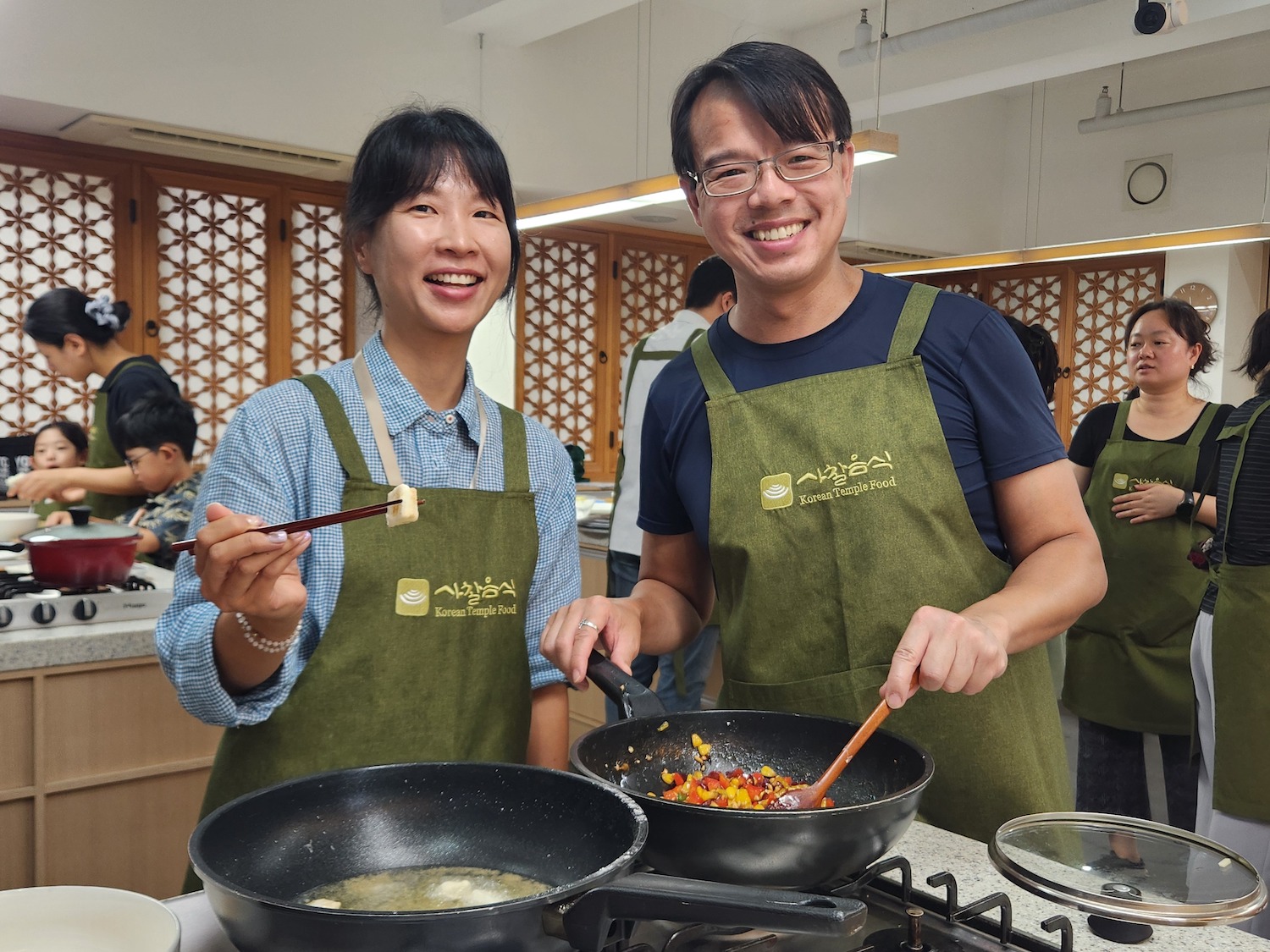 Seoul: Vegan Temple Food Class, Jogyesa & Changdeokgung Tour (비활성) image_1