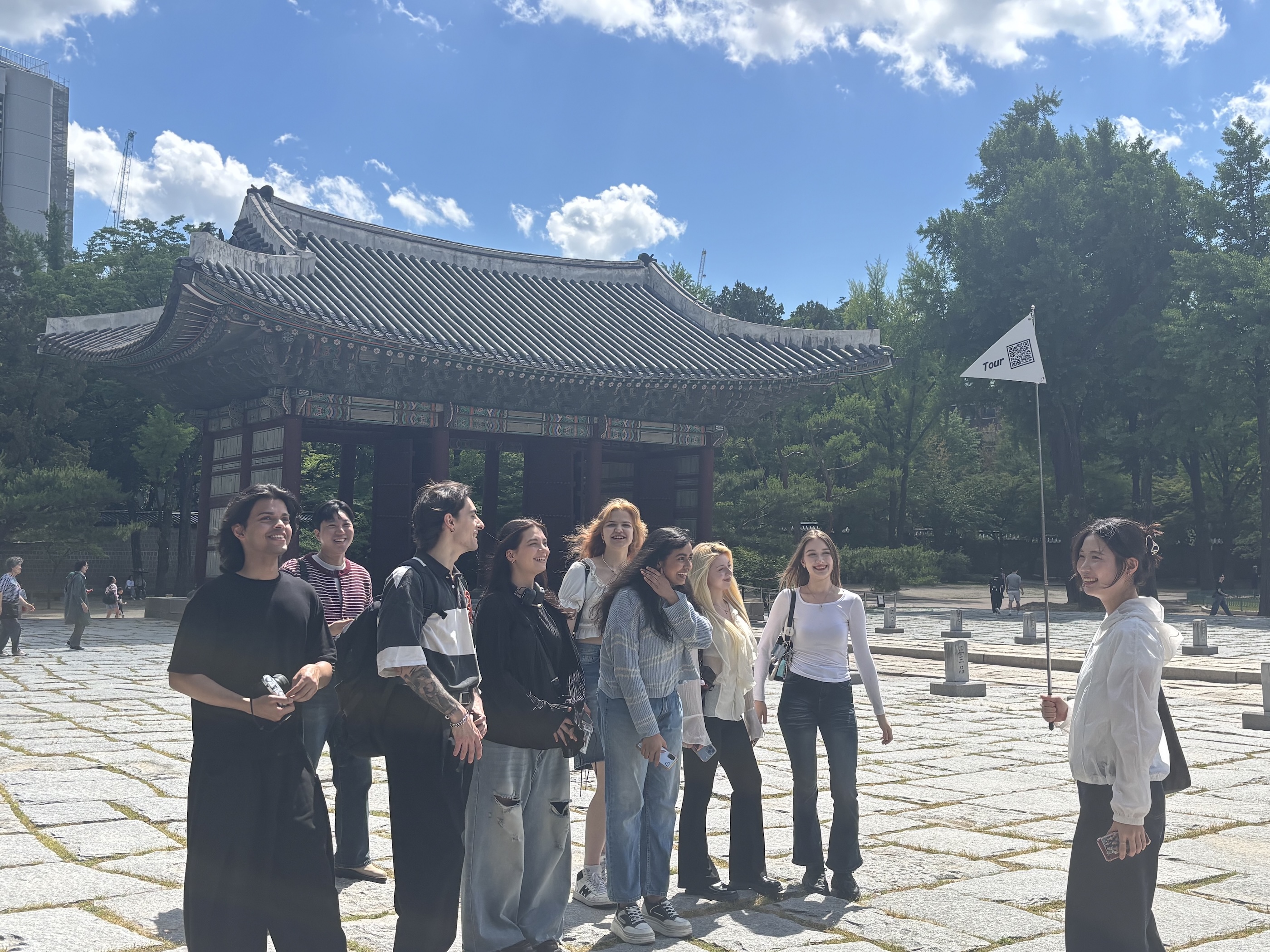 Seoul Dark History Tour: Deoksugung Palace & Seodaemun Prison image_2